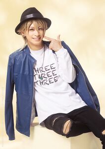 Tomoru Akazawa as Kazunari Miyoshi