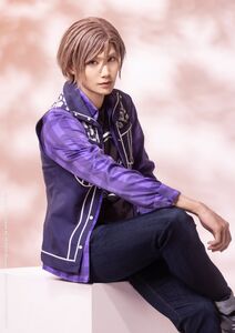 Kenta Mizue as Banri Settsu